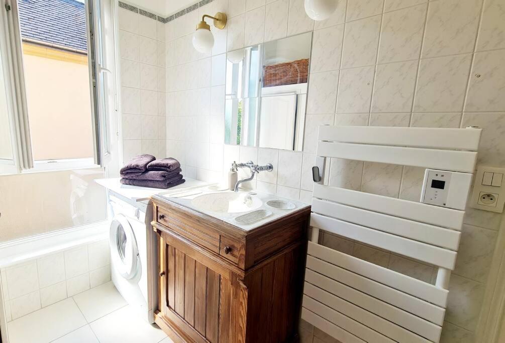 Unique Et Elegant, Gare Hyper Centre Wifi Apartment Вернон Екстериор снимка